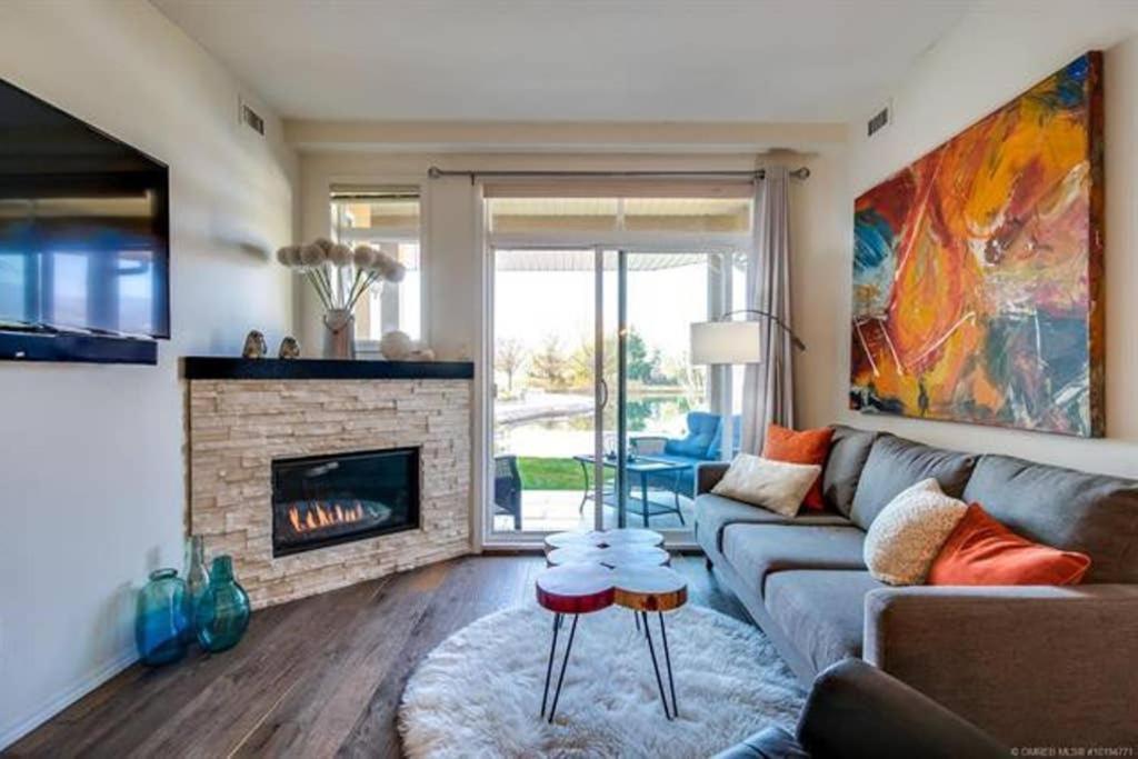 Tranquil Waterfront Condo Келоуна Экстерьер фото